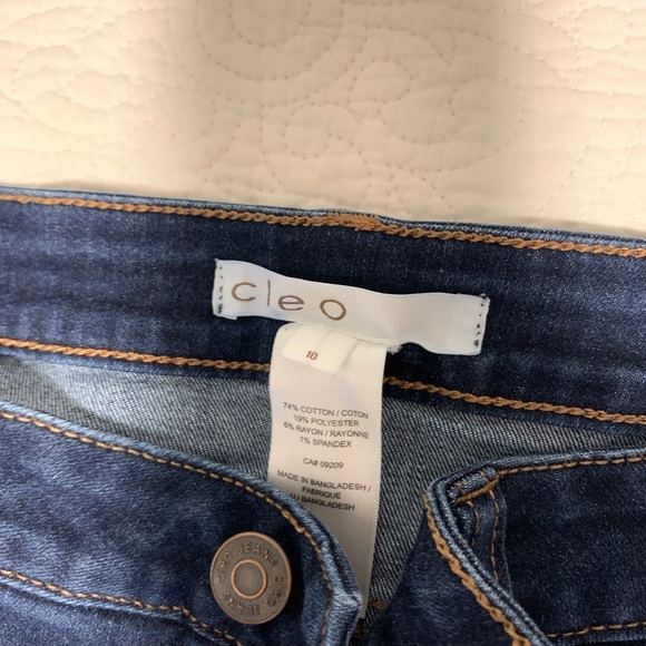 Size 10 Cleo cropped jeans - Picture 3 of 4
